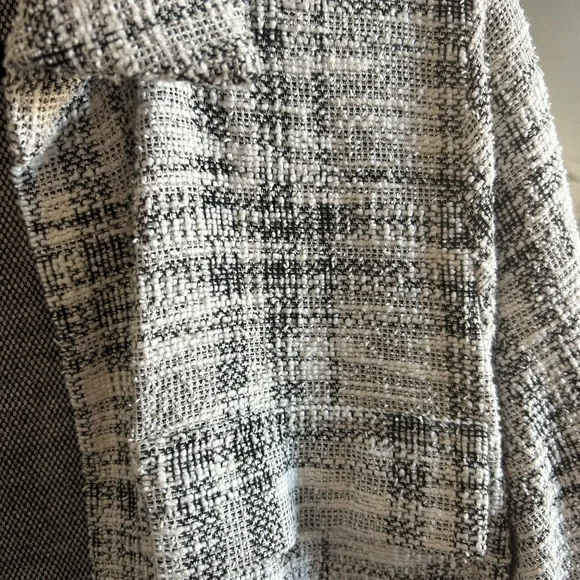 Spring Coat - Picture 3 of 3